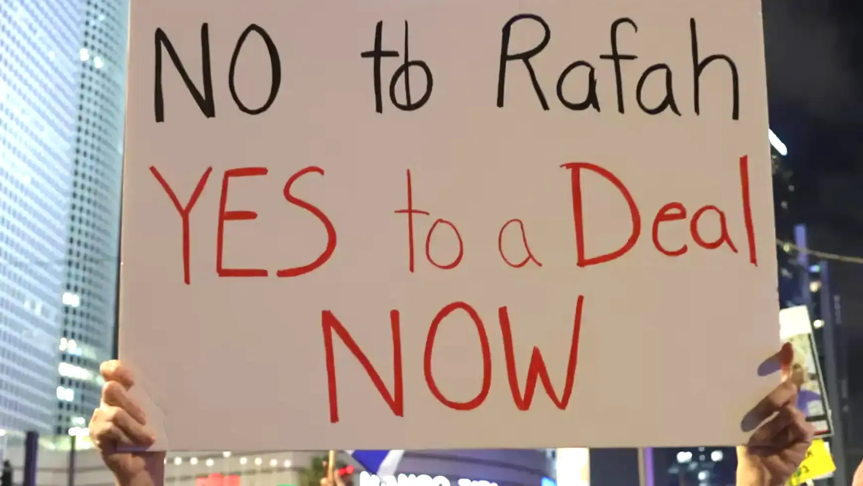 Israeli Police Clear Large Protest Calling for Ceasefire in Tel Aviv