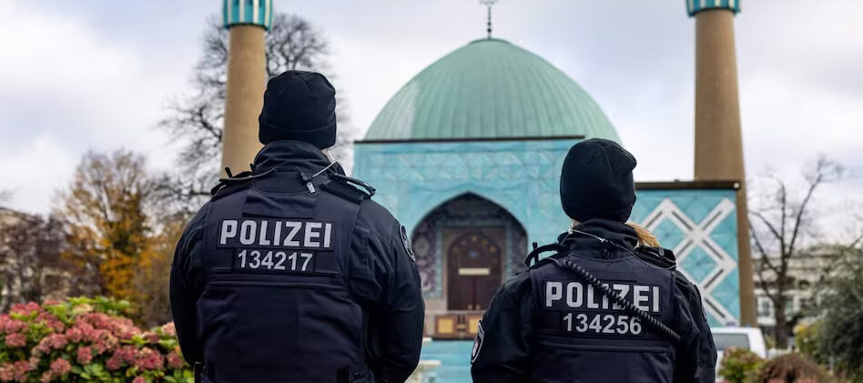 Germany: Government Bans Shiite Islamic Center for Opposing Jews, Ties to Hezbollah