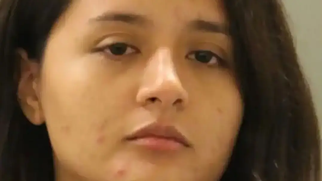 Delaware: Female Catholic School Teacher Sends Nudes to 14-Year-Old Student