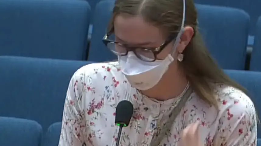 Watch: Ben Affleck’s Daughter Calls for New Mask Mandates