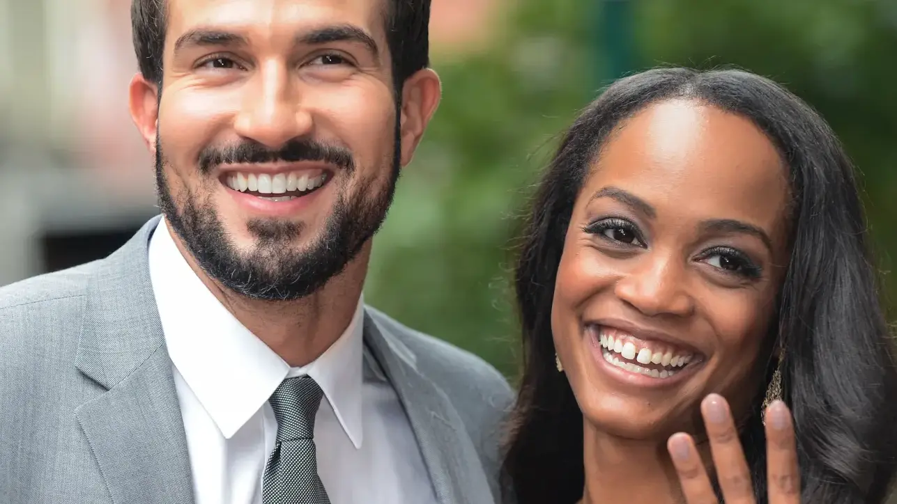 Mexican Demands Cash on the Barrelhead from Negress He Married on Game Show