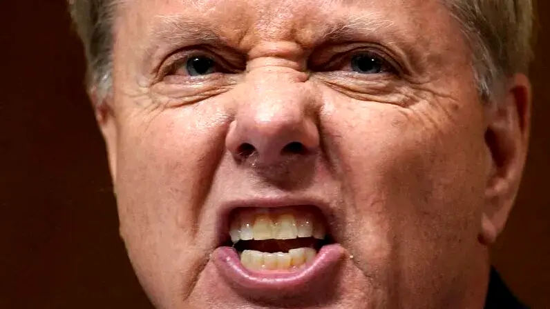 Lindsey Graham Calls Hohol Terrorism Inside Russia “Beautiful”